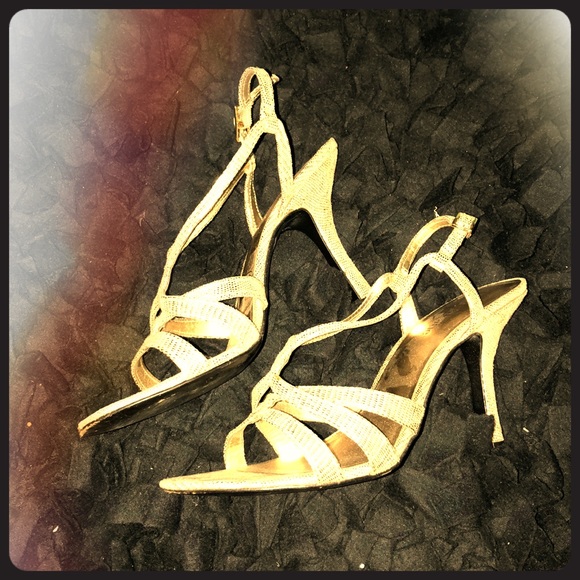 Kelly & Katie Shoes - 2FOR15✅ Gold strappy formal heels